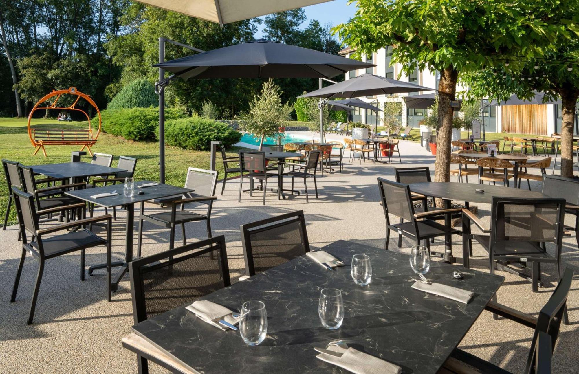 Golf Hôtel Grenoble Charmeil Saint-Quentin-sur-Isère Exterior foto