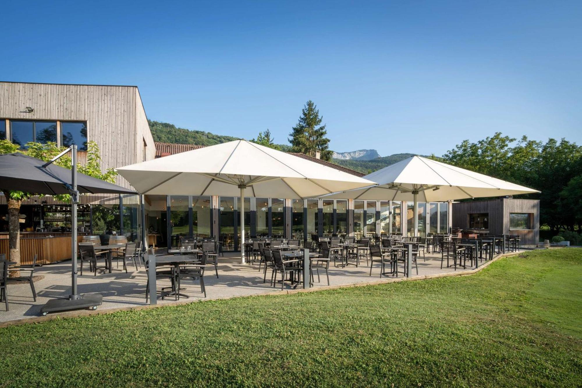 Golf Hôtel Grenoble Charmeil Saint-Quentin-sur-Isère Exterior foto