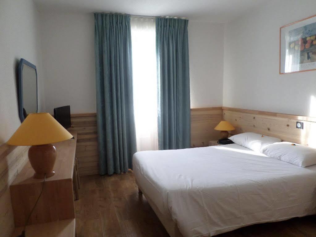 Golf Hôtel Grenoble Charmeil Saint-Quentin-sur-Isère Exterior foto