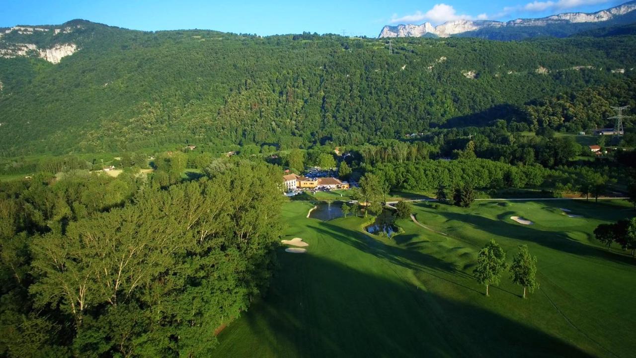 Golf Hôtel Grenoble Charmeil Saint-Quentin-sur-Isère Exterior foto